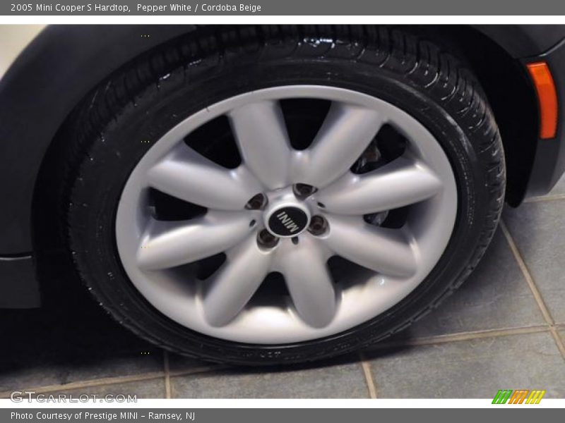 Pepper White / Cordoba Beige 2005 Mini Cooper S Hardtop