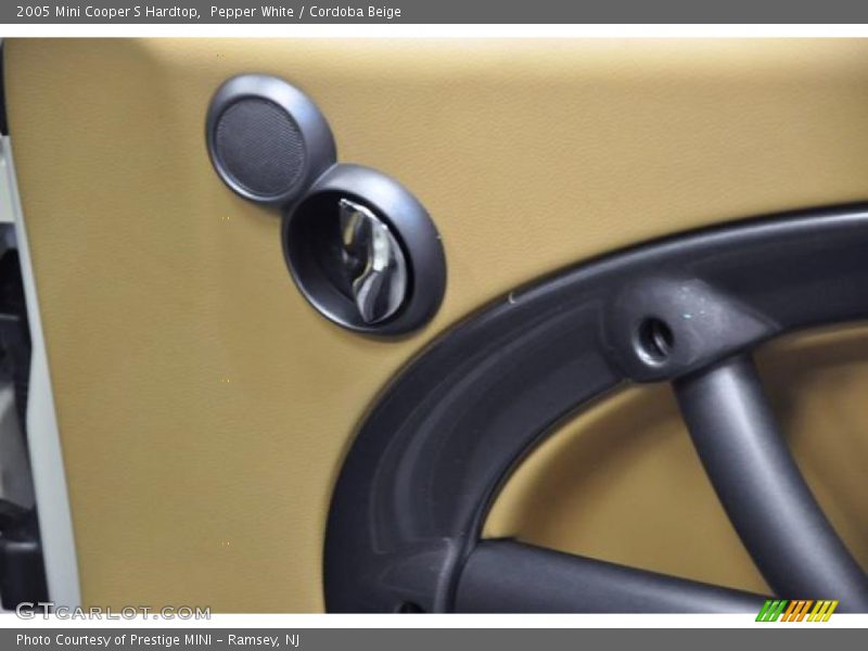 Pepper White / Cordoba Beige 2005 Mini Cooper S Hardtop
