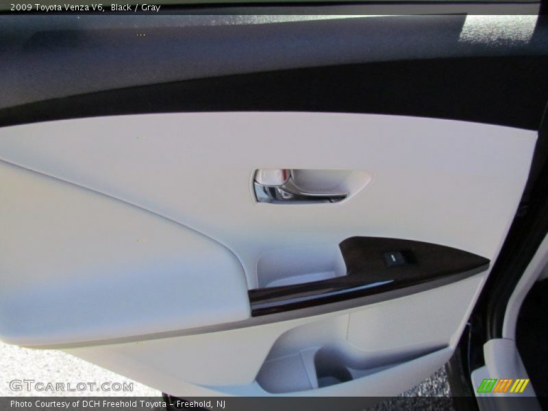 Black / Gray 2009 Toyota Venza V6