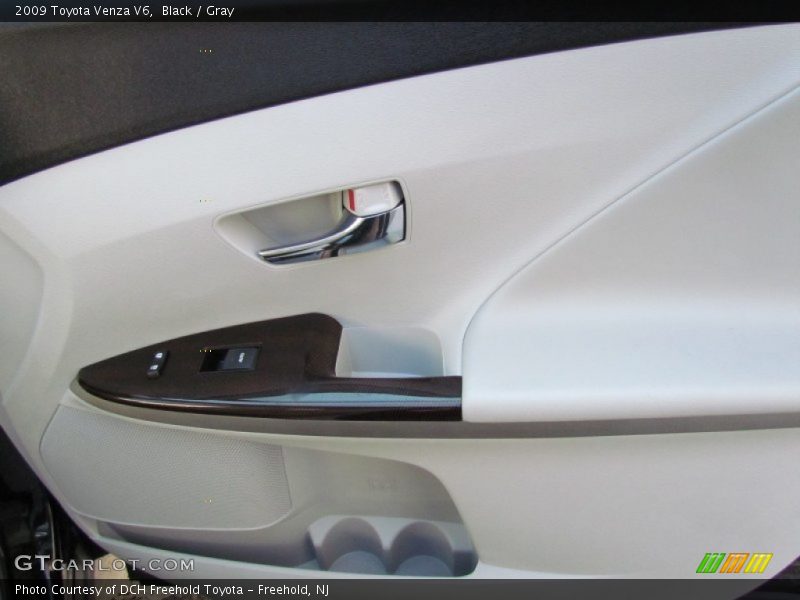 Black / Gray 2009 Toyota Venza V6