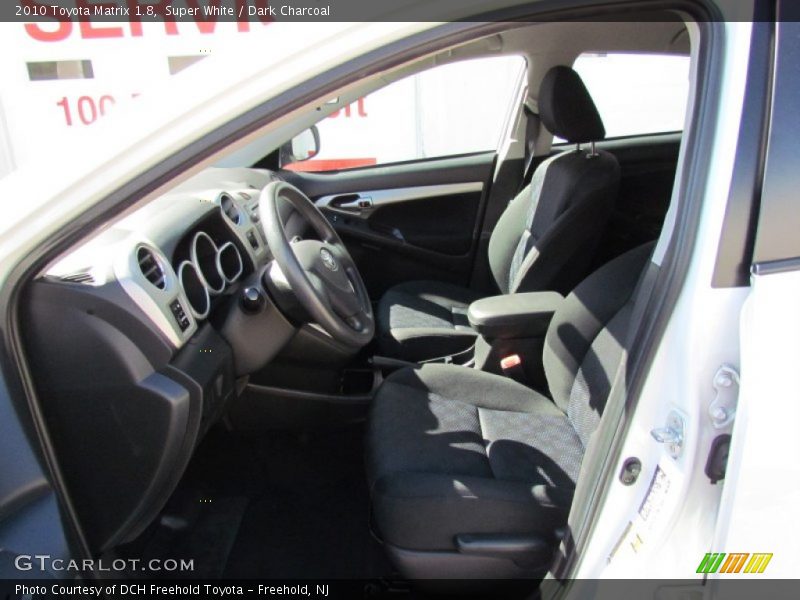 Super White / Dark Charcoal 2010 Toyota Matrix 1.8
