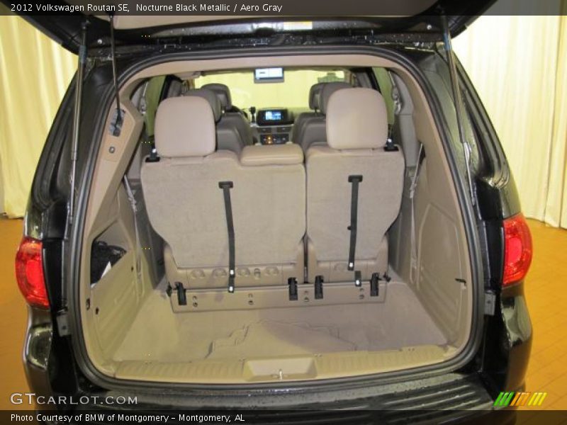 Nocturne Black Metallic / Aero Gray 2012 Volkswagen Routan SE