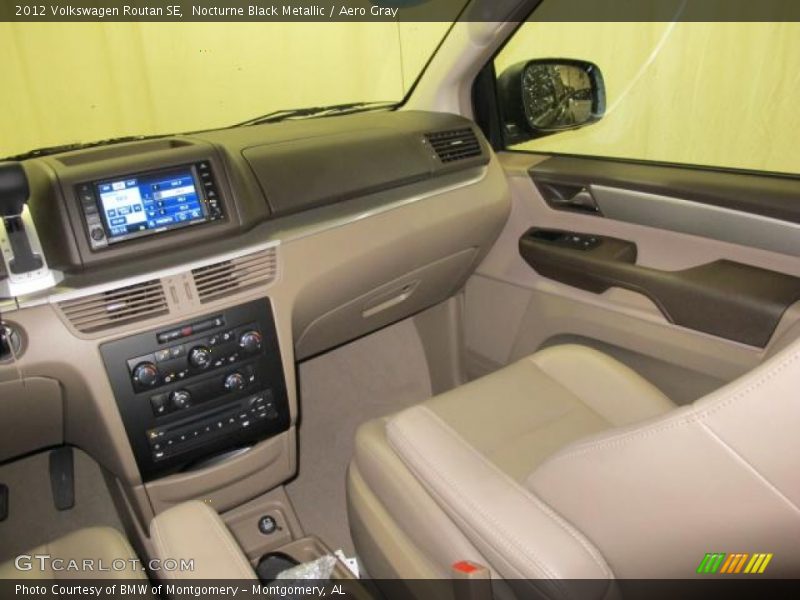 Nocturne Black Metallic / Aero Gray 2012 Volkswagen Routan SE