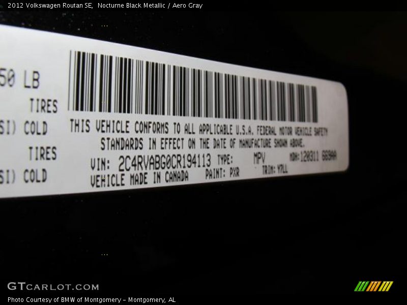 Nocturne Black Metallic / Aero Gray 2012 Volkswagen Routan SE