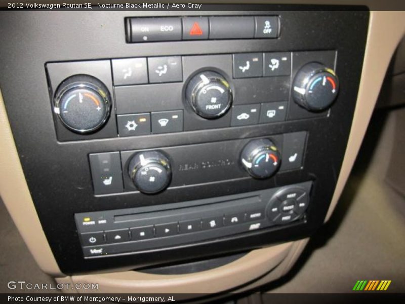 Nocturne Black Metallic / Aero Gray 2012 Volkswagen Routan SE