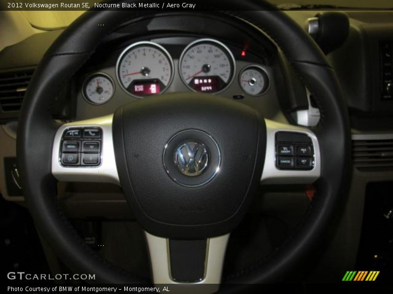 Nocturne Black Metallic / Aero Gray 2012 Volkswagen Routan SE