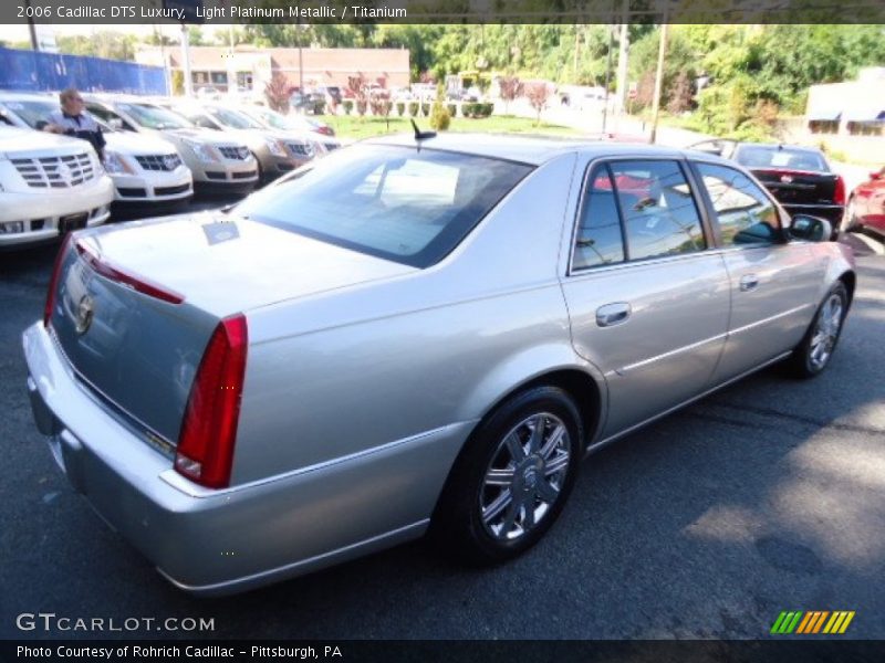 Light Platinum Metallic / Titanium 2006 Cadillac DTS Luxury
