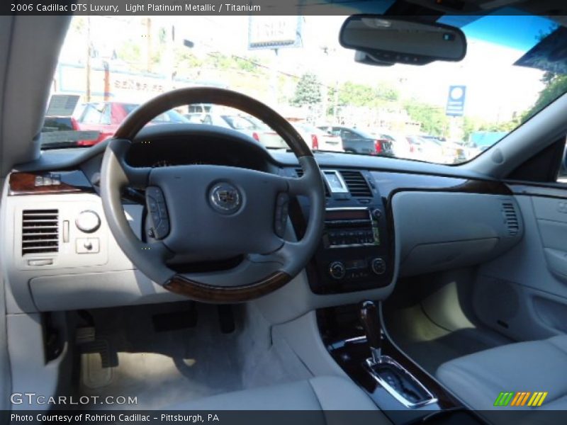Light Platinum Metallic / Titanium 2006 Cadillac DTS Luxury