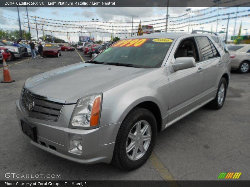 Light Platinum Metallic / Light Neutral 2004 Cadillac SRX V6
