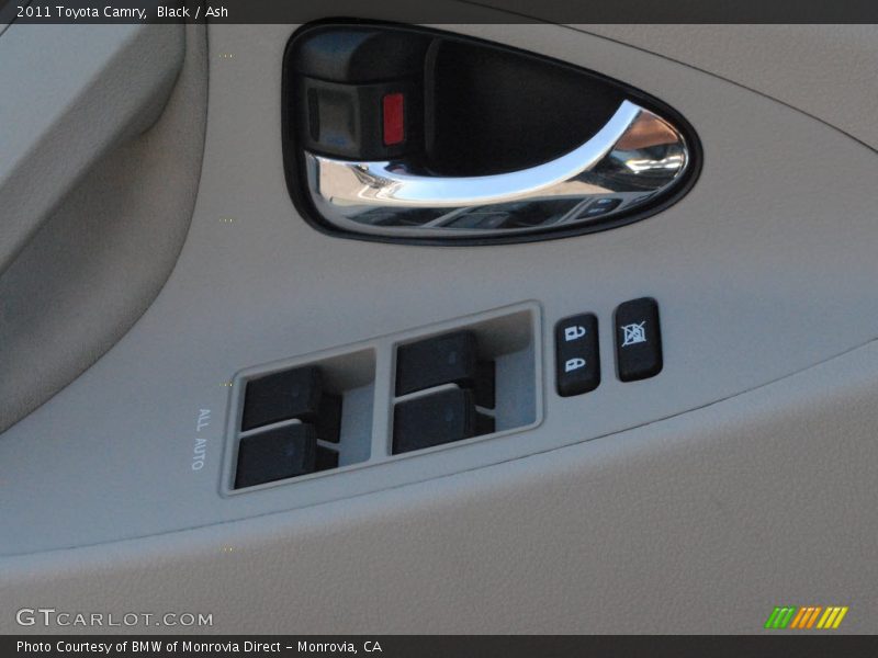 Black / Ash 2011 Toyota Camry