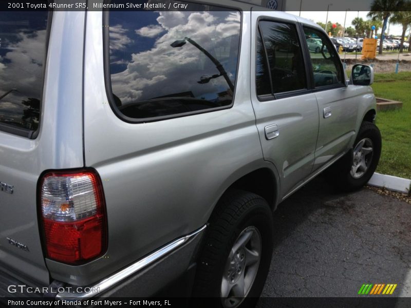 Millennium Silver Metallic / Gray 2001 Toyota 4Runner SR5