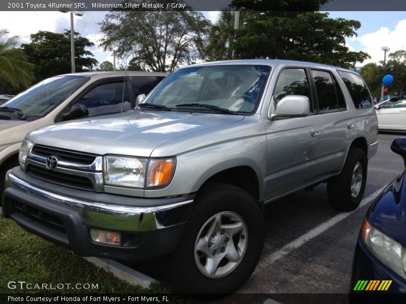 Millennium Silver Metallic / Gray 2001 Toyota 4Runner SR5