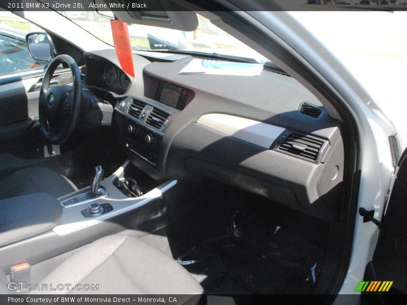Alpine White / Black 2011 BMW X3 xDrive 28i