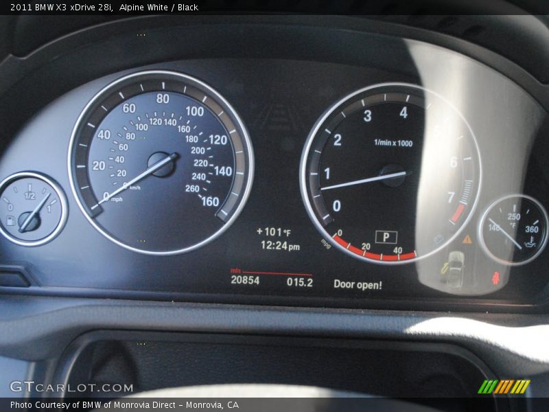 Alpine White / Black 2011 BMW X3 xDrive 28i