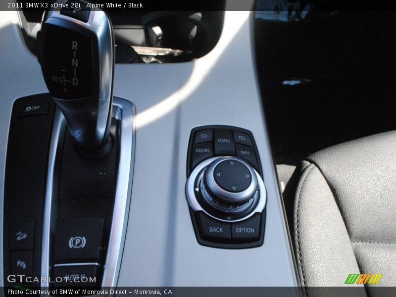 Alpine White / Black 2011 BMW X3 xDrive 28i