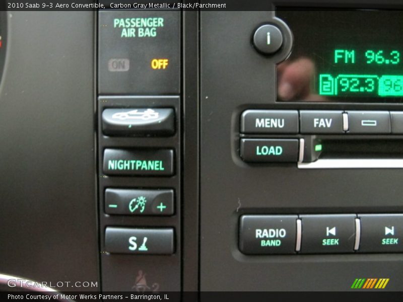 Controls of 2010 9-3 Aero Convertible