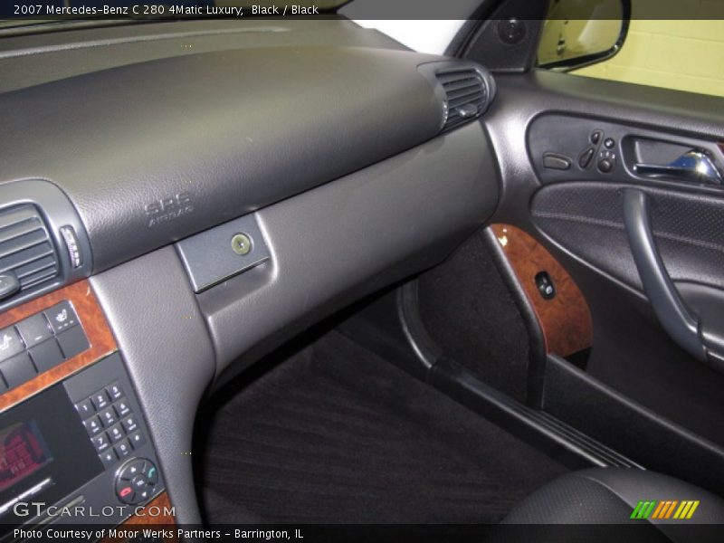 Black / Black 2007 Mercedes-Benz C 280 4Matic Luxury