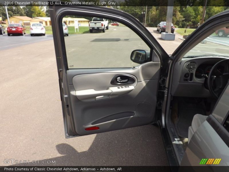 Graystone Metallic / Light Gray 2006 Chevrolet TrailBlazer LS 4x4
