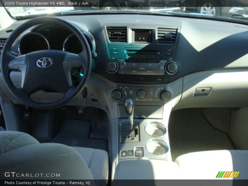 Black / Ash 2009 Toyota Highlander V6 4WD