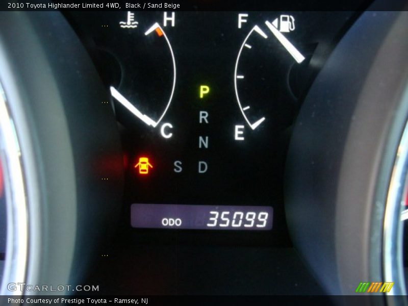 Black / Sand Beige 2010 Toyota Highlander Limited 4WD