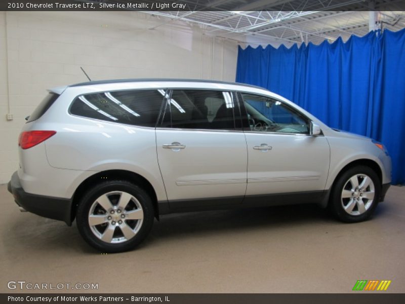 Silver Ice Metallic / Light Gray 2010 Chevrolet Traverse LTZ