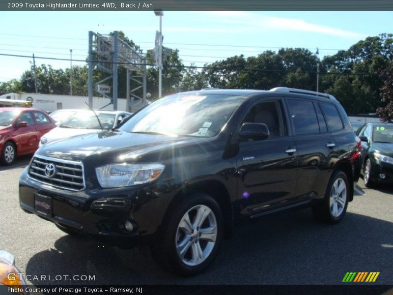 Black / Ash 2009 Toyota Highlander Limited 4WD