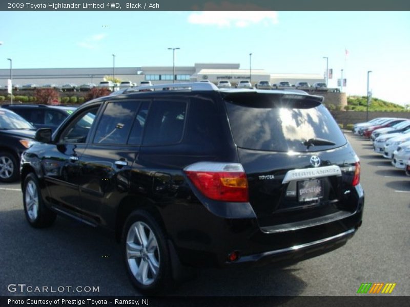 Black / Ash 2009 Toyota Highlander Limited 4WD