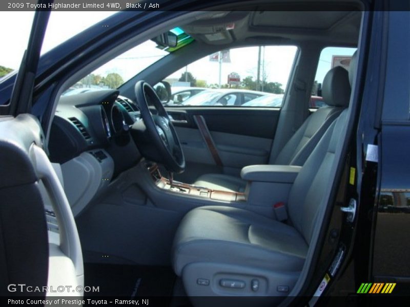 Black / Ash 2009 Toyota Highlander Limited 4WD