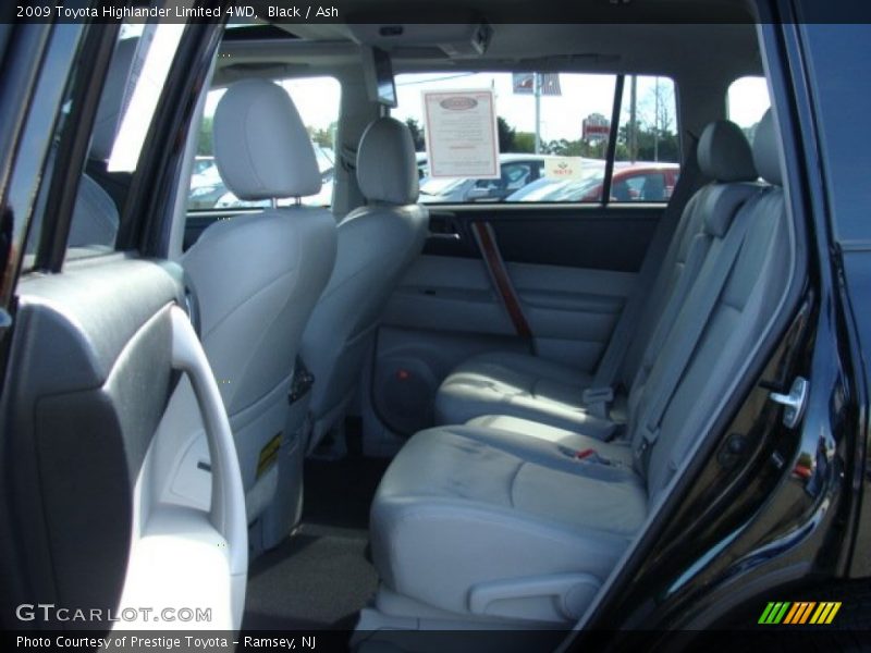 Black / Ash 2009 Toyota Highlander Limited 4WD