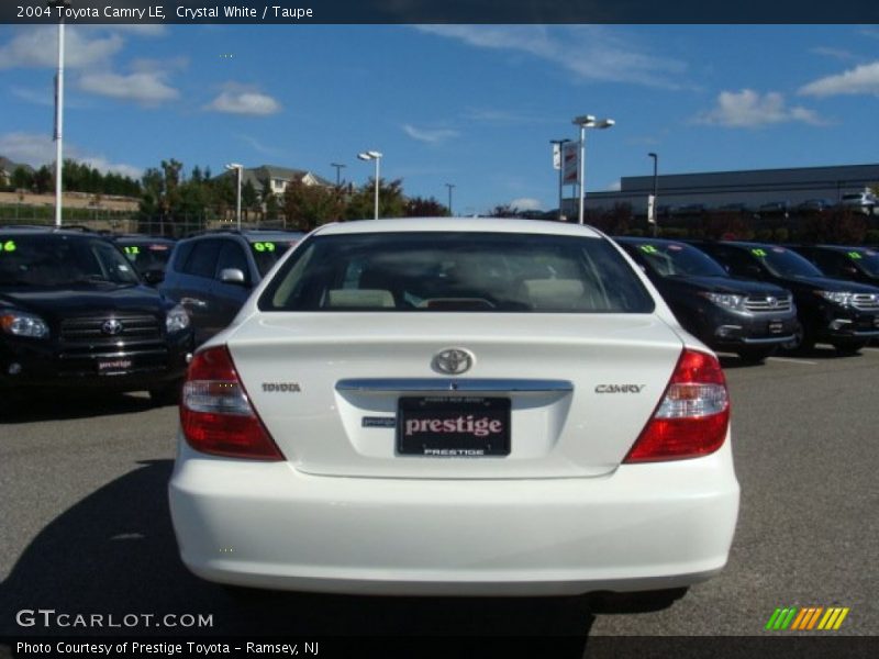 Crystal White / Taupe 2004 Toyota Camry LE