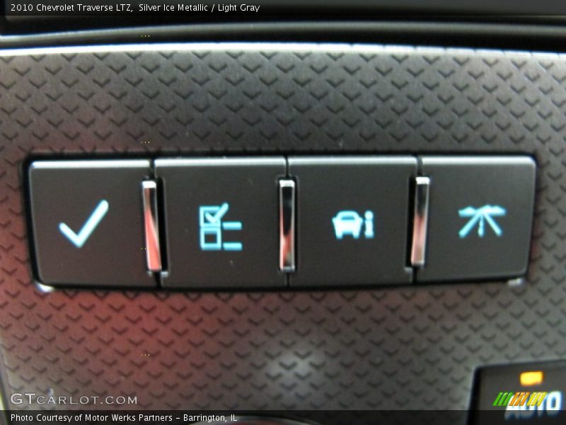 Silver Ice Metallic / Light Gray 2010 Chevrolet Traverse LTZ