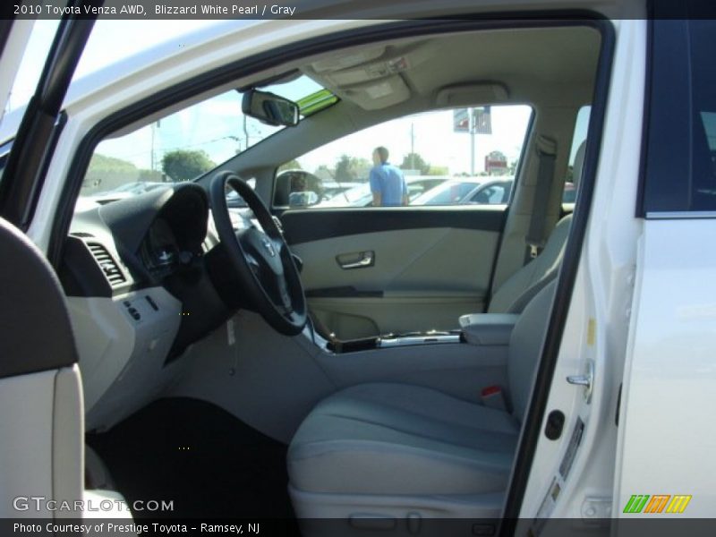 Blizzard White Pearl / Gray 2010 Toyota Venza AWD