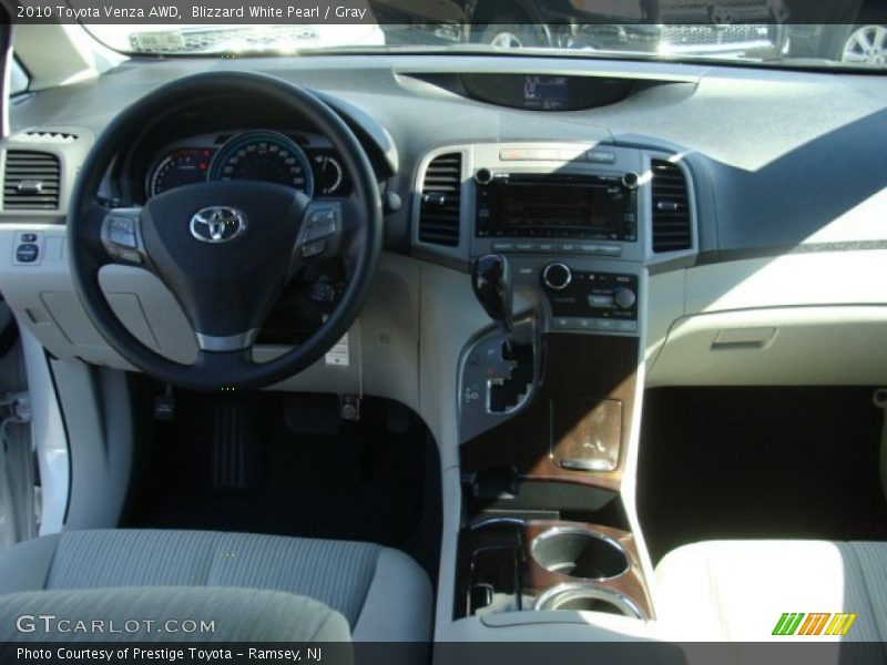 Blizzard White Pearl / Gray 2010 Toyota Venza AWD