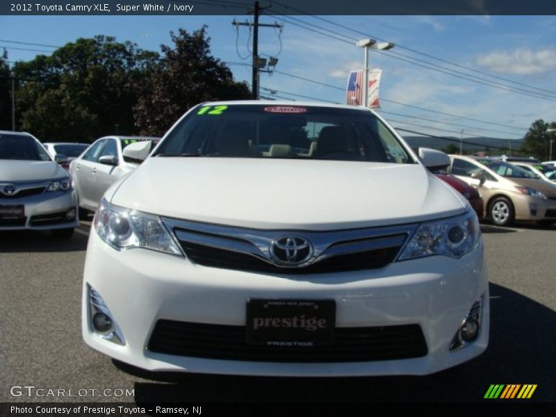 Super White / Ivory 2012 Toyota Camry XLE