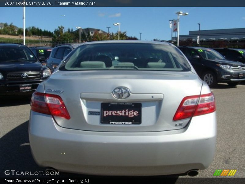 Titanium Metallic / Ash 2007 Toyota Camry LE V6