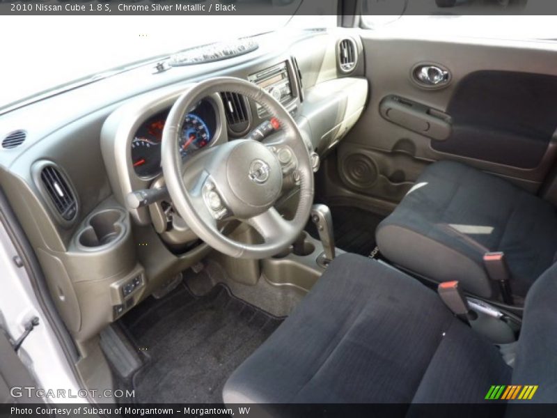 Chrome Silver Metallic / Black 2010 Nissan Cube 1.8 S