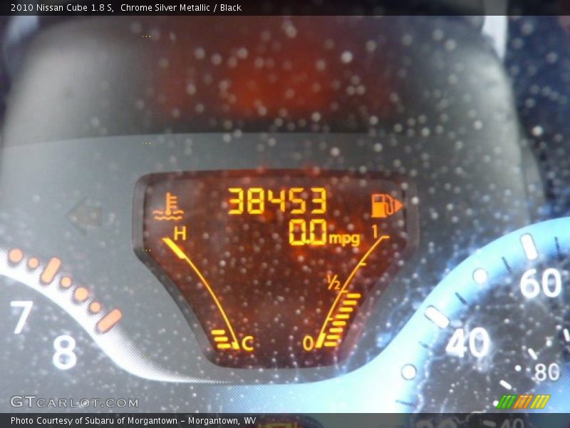 Chrome Silver Metallic / Black 2010 Nissan Cube 1.8 S