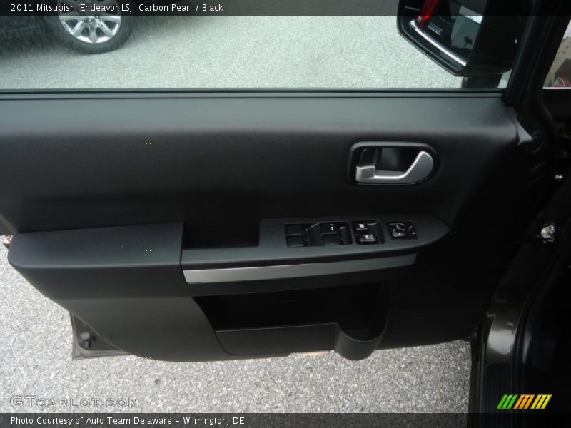 Carbon Pearl / Black 2011 Mitsubishi Endeavor LS