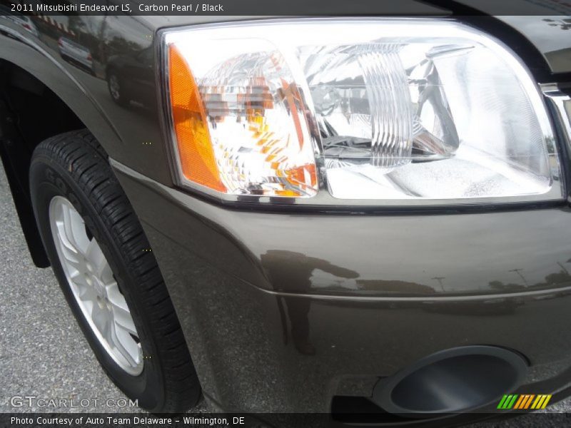 Carbon Pearl / Black 2011 Mitsubishi Endeavor LS