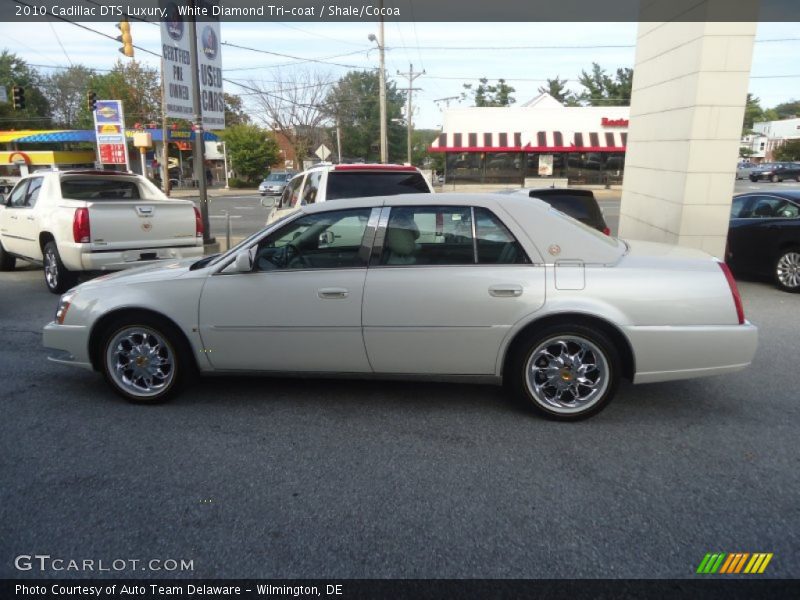 White Diamond Tri-coat / Shale/Cocoa 2010 Cadillac DTS Luxury