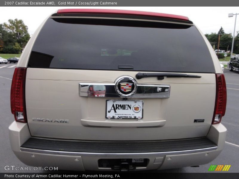 Gold Mist / Cocoa/Light Cashmere 2007 Cadillac Escalade AWD