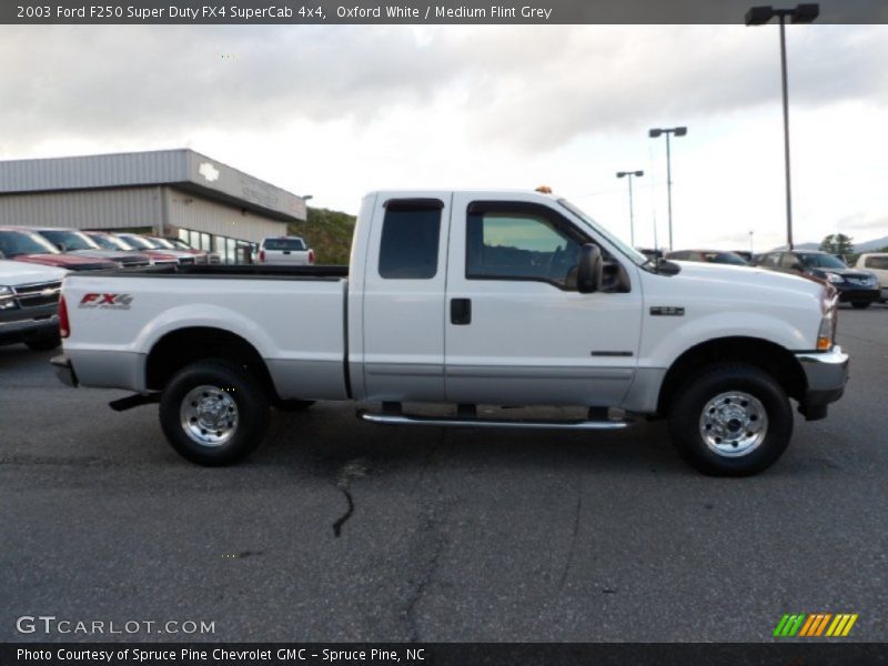 Oxford White / Medium Flint Grey 2003 Ford F250 Super Duty FX4 SuperCab 4x4