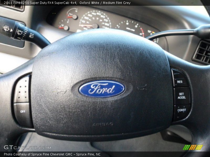 Oxford White / Medium Flint Grey 2003 Ford F250 Super Duty FX4 SuperCab 4x4