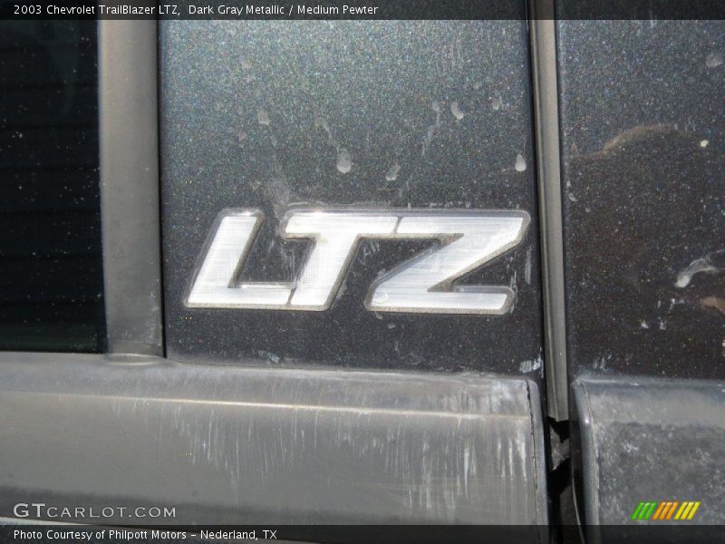 Dark Gray Metallic / Medium Pewter 2003 Chevrolet TrailBlazer LTZ