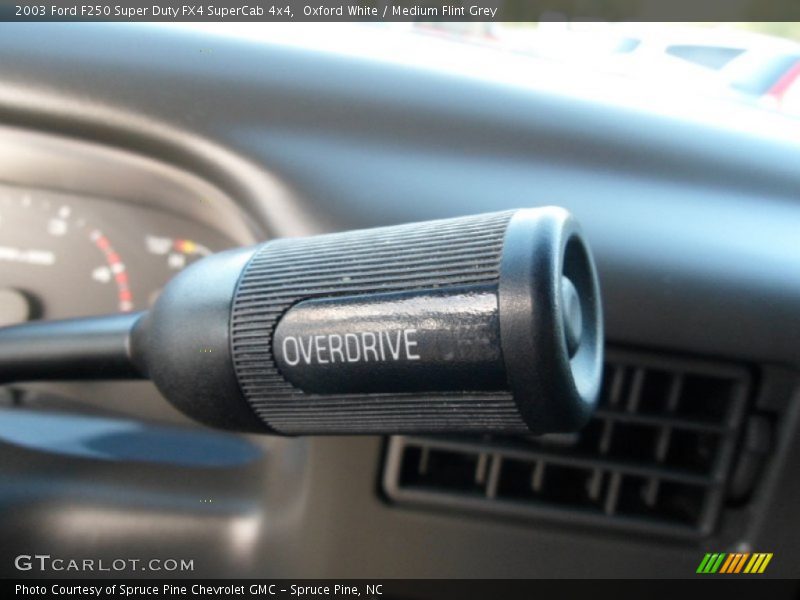 Oxford White / Medium Flint Grey 2003 Ford F250 Super Duty FX4 SuperCab 4x4