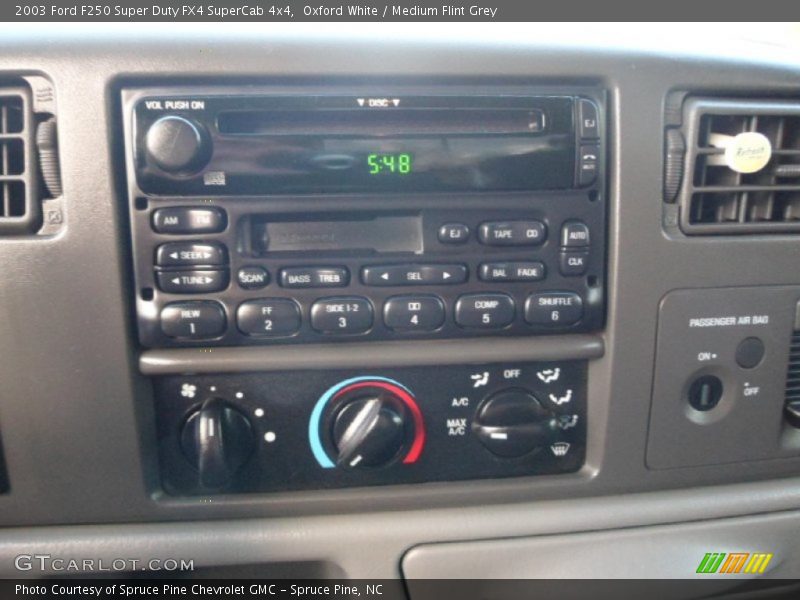 Oxford White / Medium Flint Grey 2003 Ford F250 Super Duty FX4 SuperCab 4x4