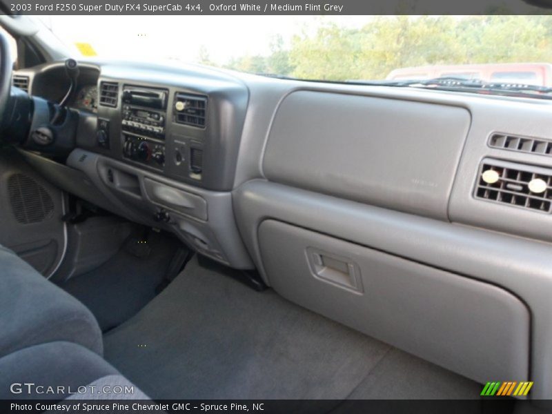 Oxford White / Medium Flint Grey 2003 Ford F250 Super Duty FX4 SuperCab 4x4