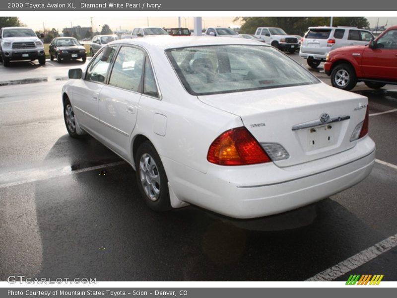 Diamond White Pearl / Ivory 2000 Toyota Avalon XL