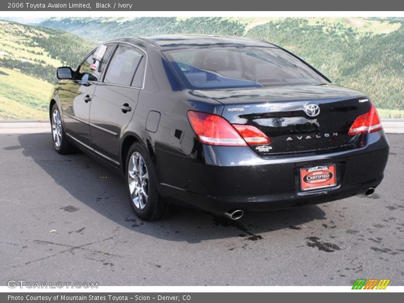 Black / Ivory 2006 Toyota Avalon Limited