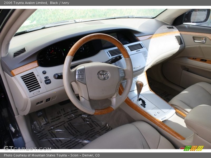 Black / Ivory 2006 Toyota Avalon Limited